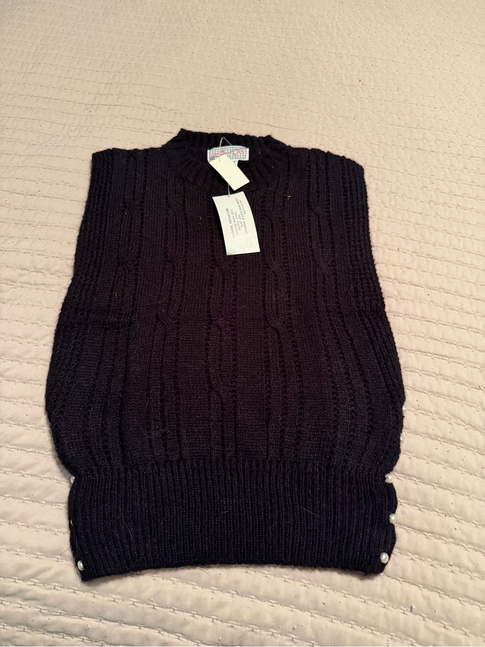 Black Cable Knit Sleeveless Sweater Vest - Brand Unknown